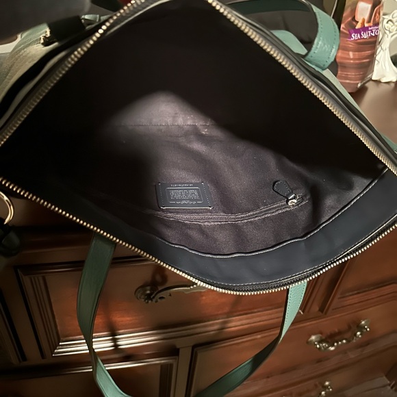 Coach Green Leather women’s tote Bag - Picture 2 of 10